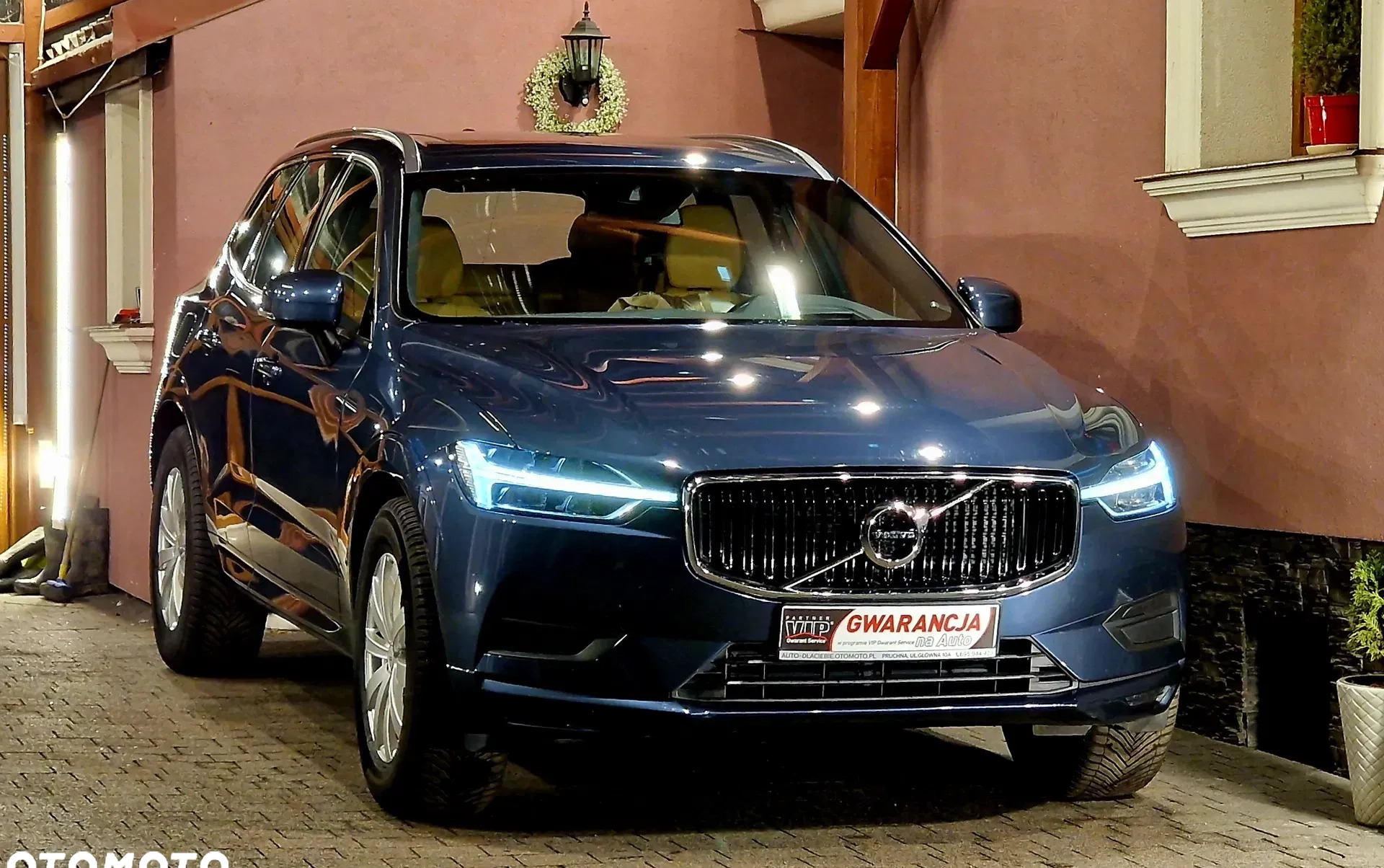 Volvo XC 60 cena 92999 przebieg: 250000, rok produkcji 2018 z Stary Sącz małe 667